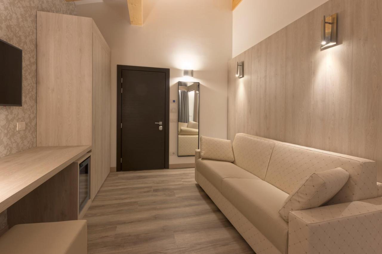 Hotel Rosengarten Madonna